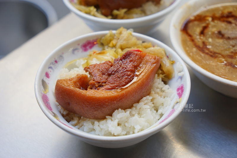 台中南屯蕭爌肉飯